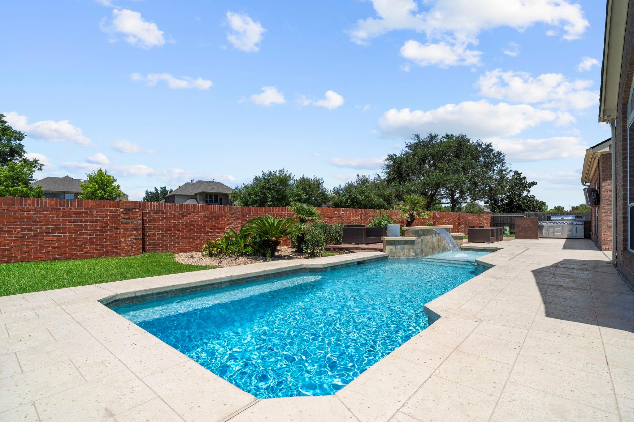 8403 Cape Henry
