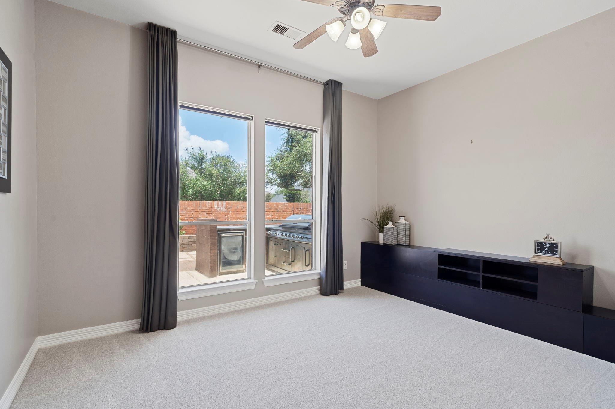 8403 Cape Henry