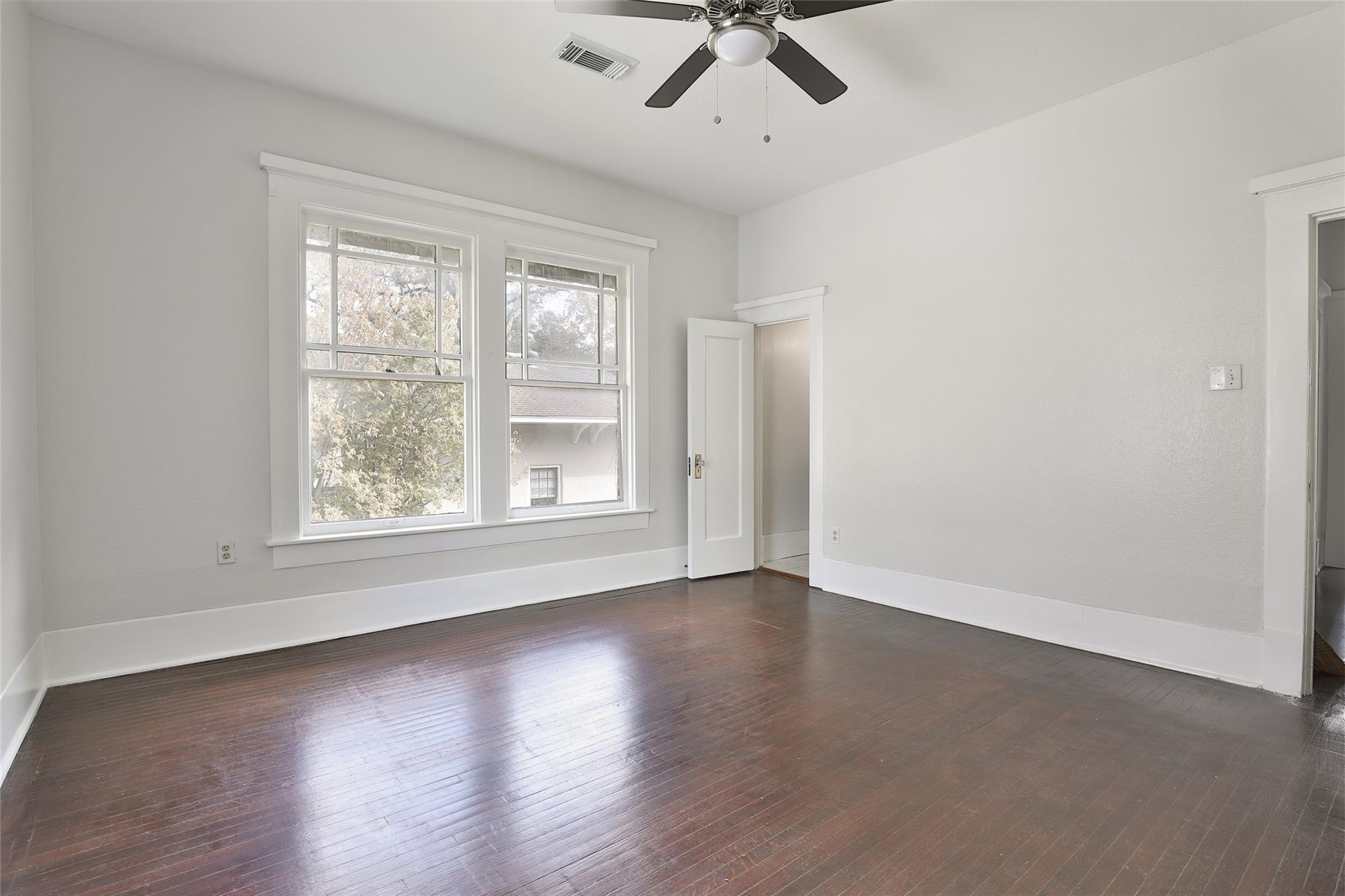 816 Hawthorne Street