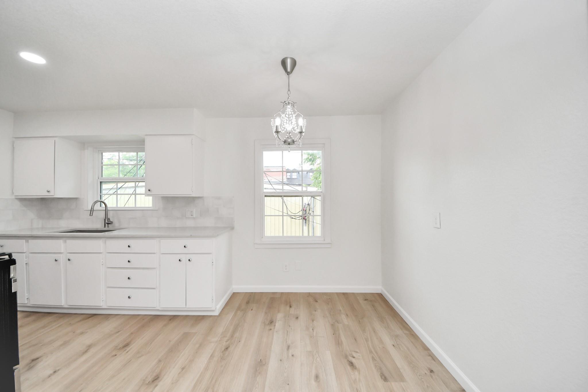 816 Hawthorne Street