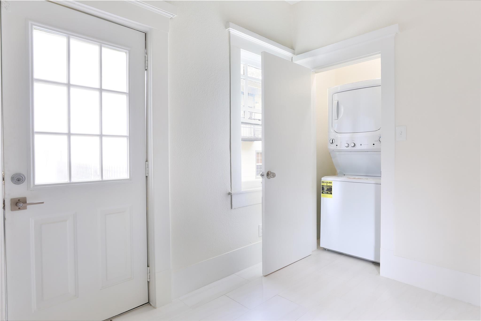 816 Hawthorne Street