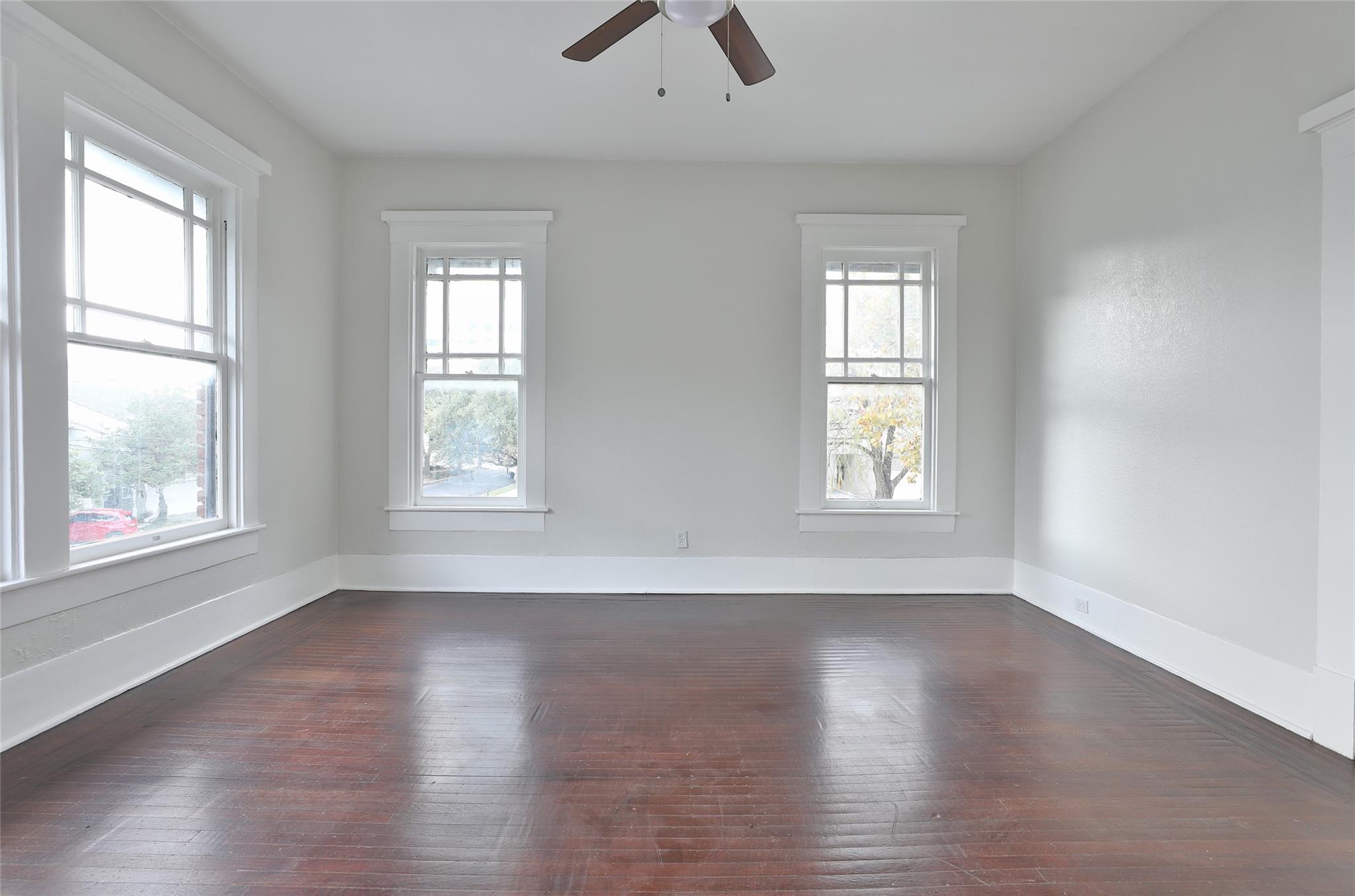 816 Hawthorne Street