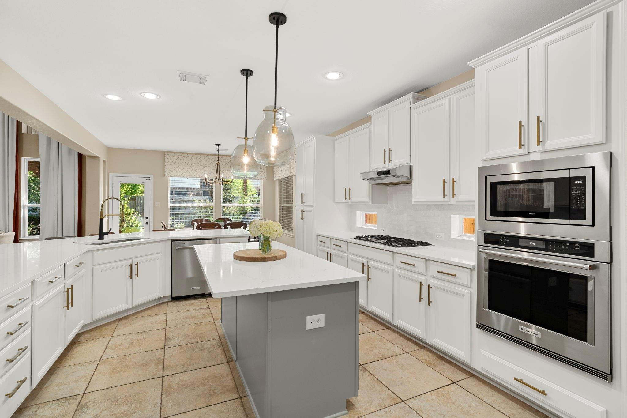 3522 Cat Springs Lane