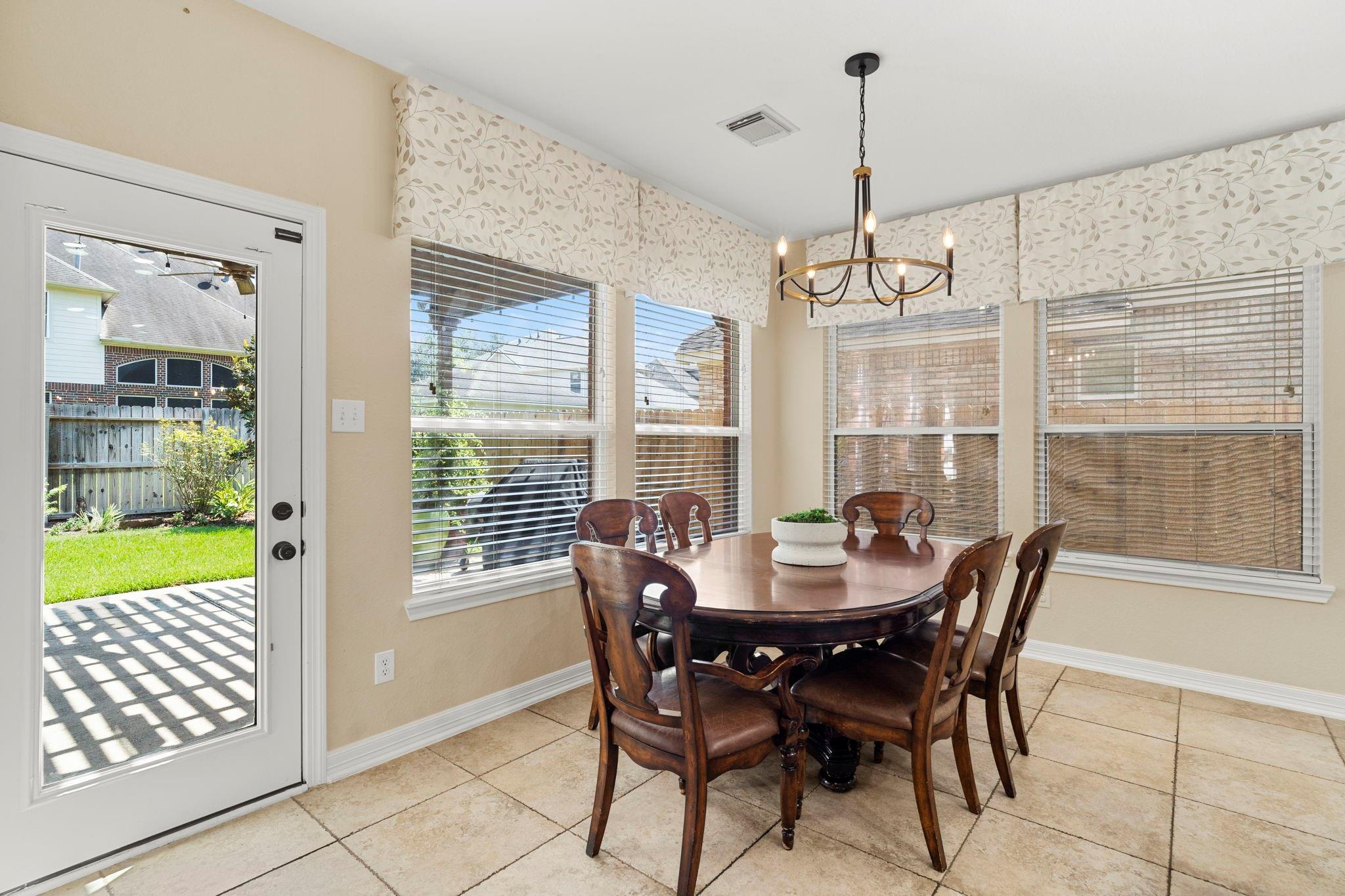 3522 Cat Springs Lane