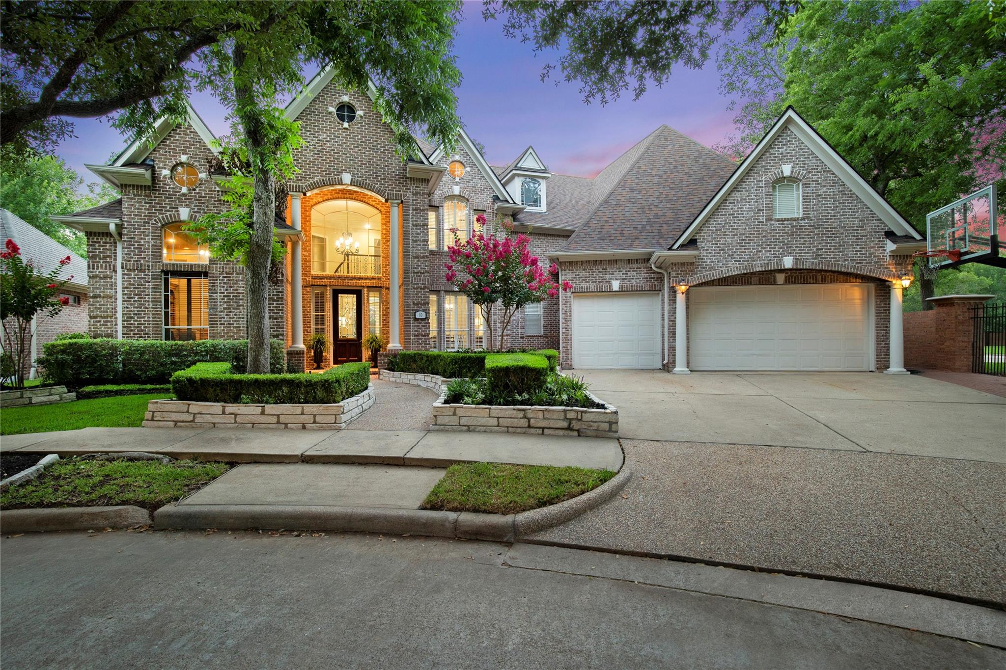 10 Sullivans Court