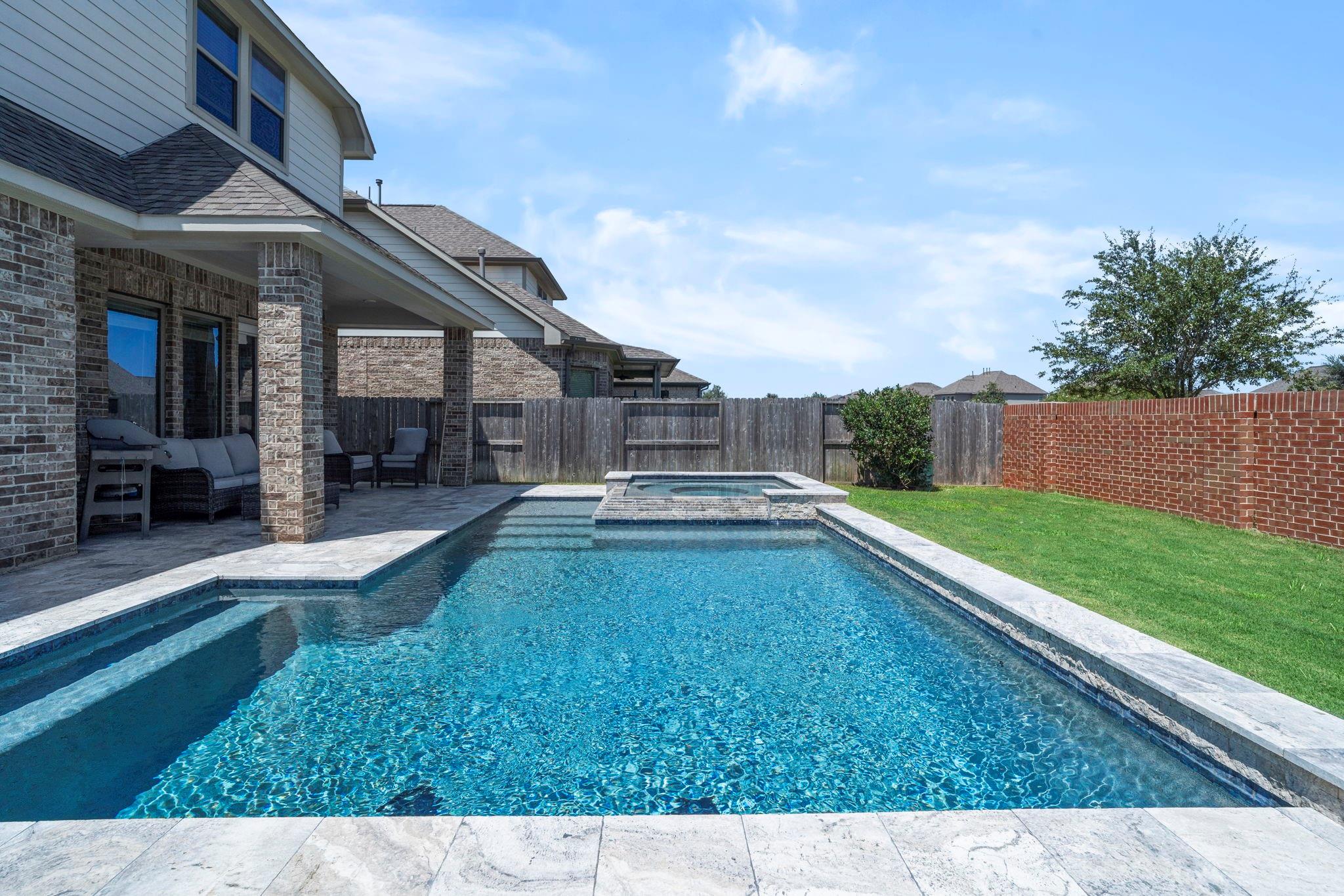 2106 Ironwood Pass Drive, Missouri City