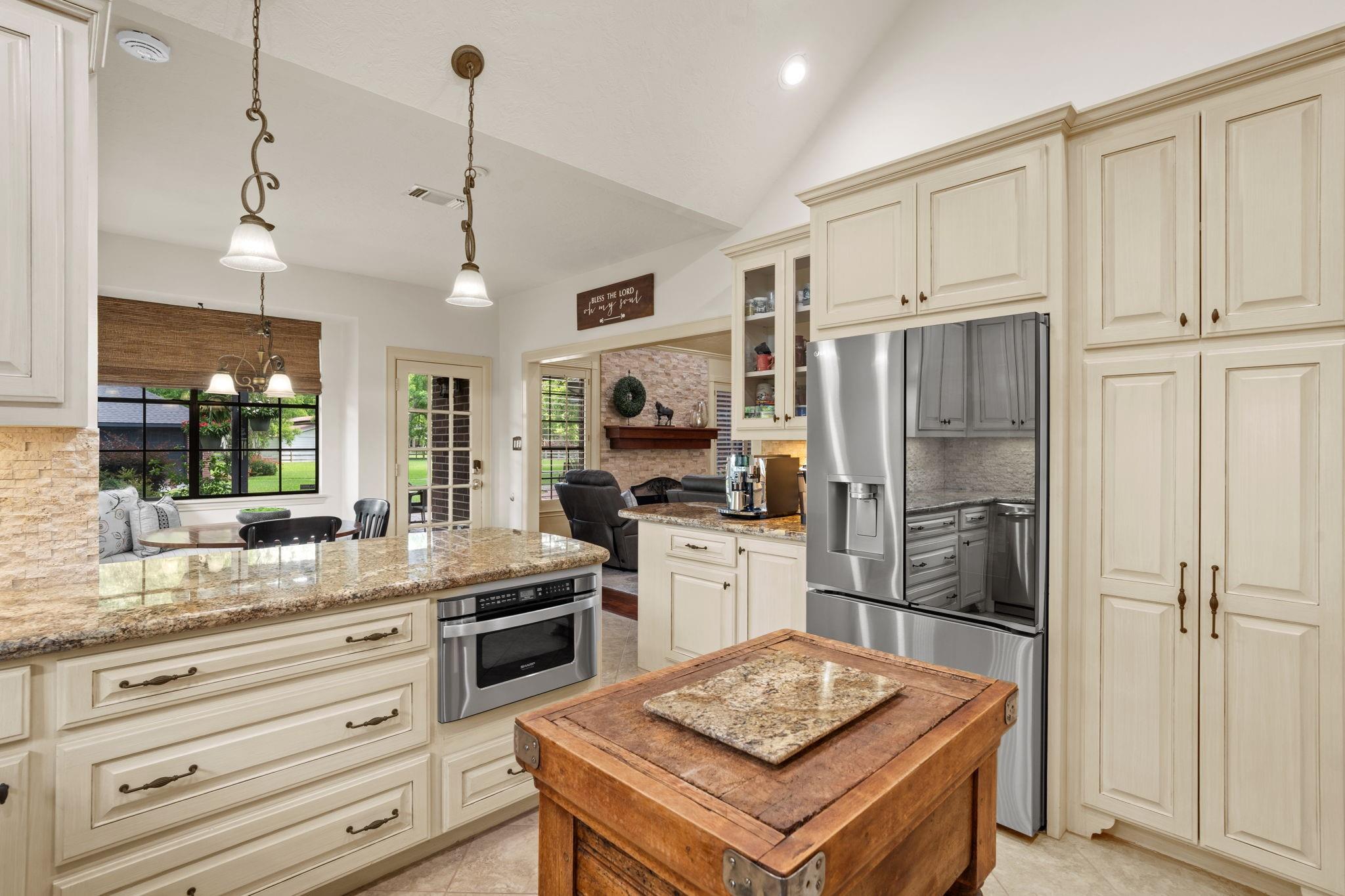 4002 Glenwood Drive