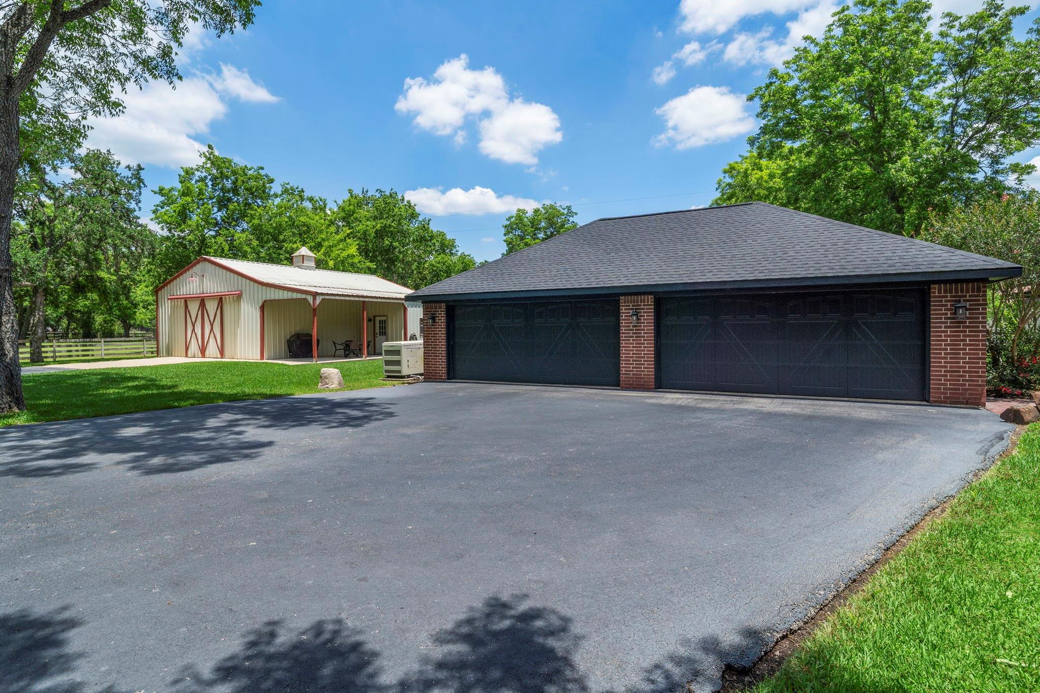 4002 Glenwood Drive