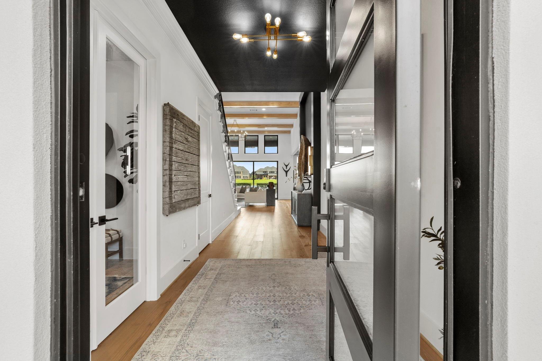 10414 Fountain Shore Drive