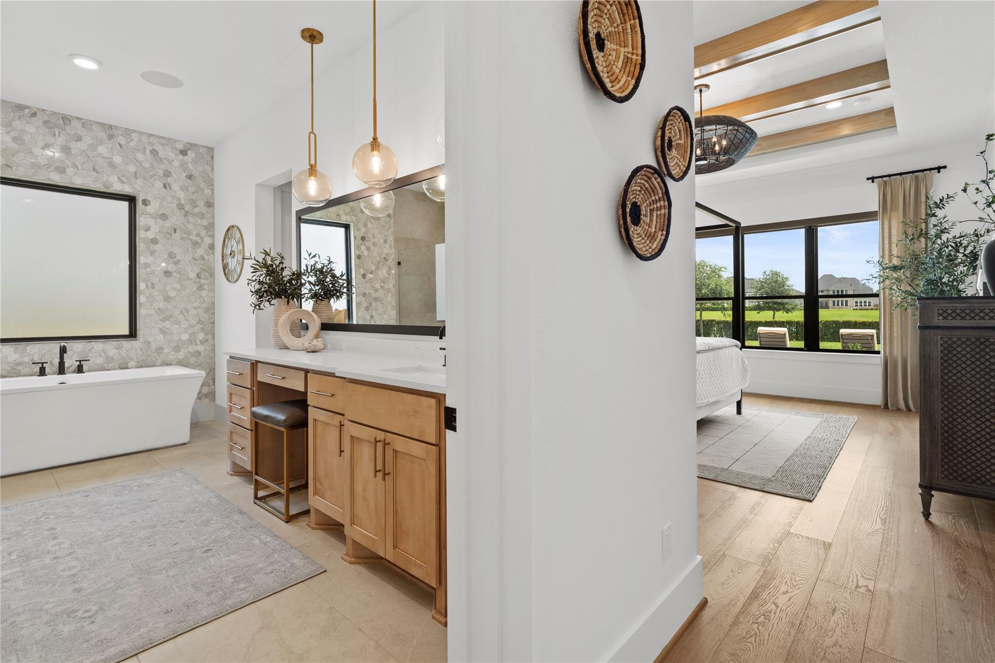 10414 Fountain Shore Drive