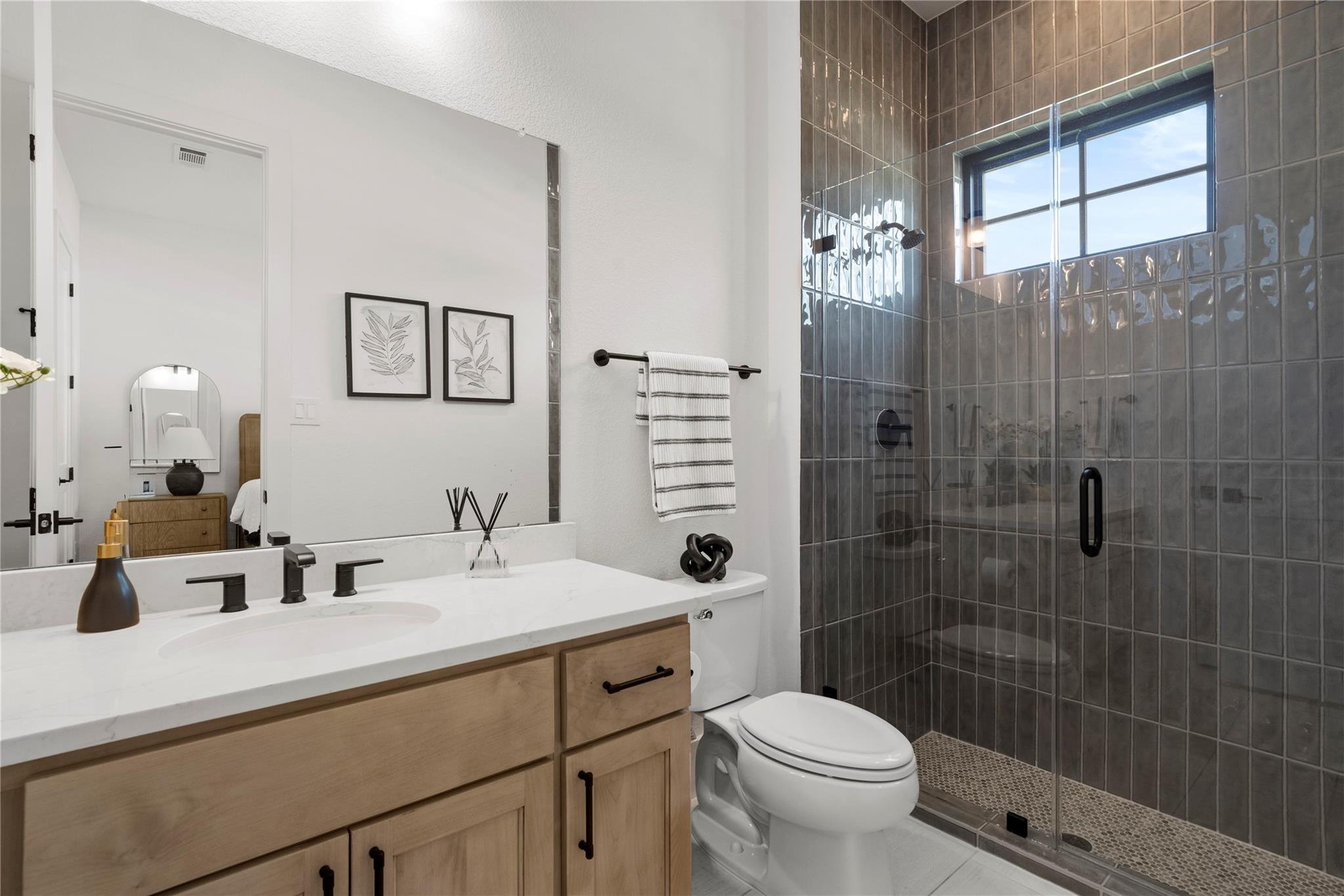 10414 Fountain Shore Drive
