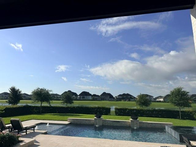 10414 Fountain Shore Drive