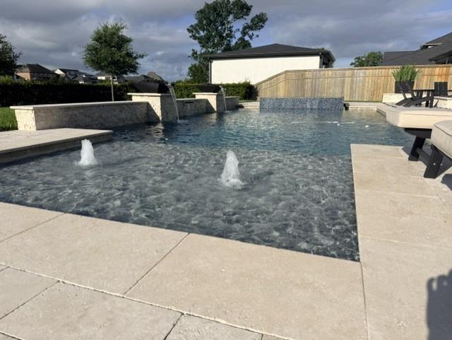 10414 Fountain Shore Drive