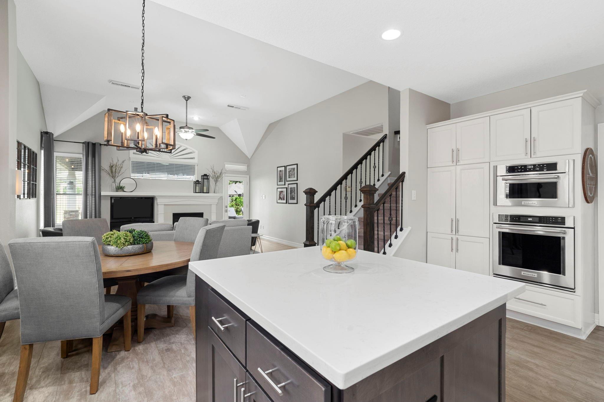 3423 Velasco Court