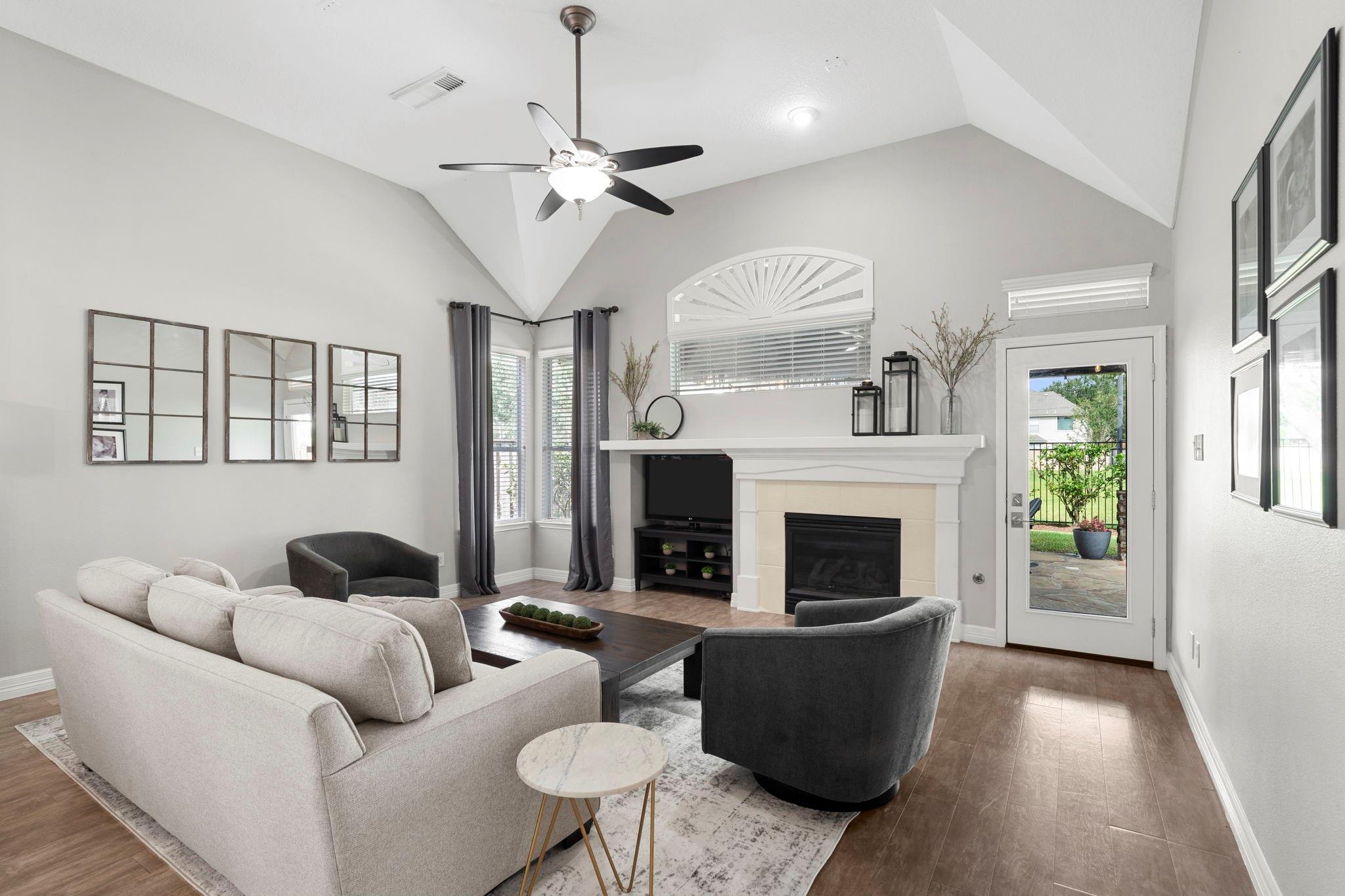 3423 Velasco Court