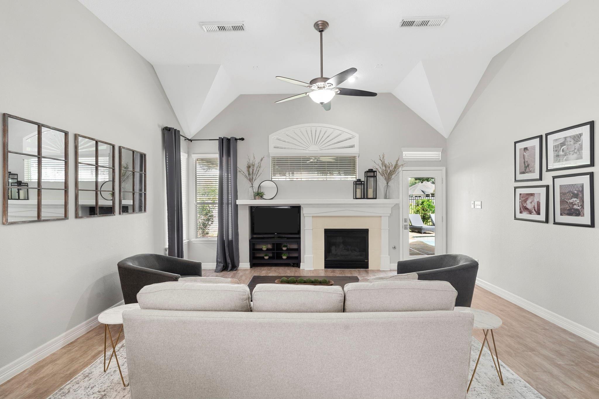 3423 Velasco Court
