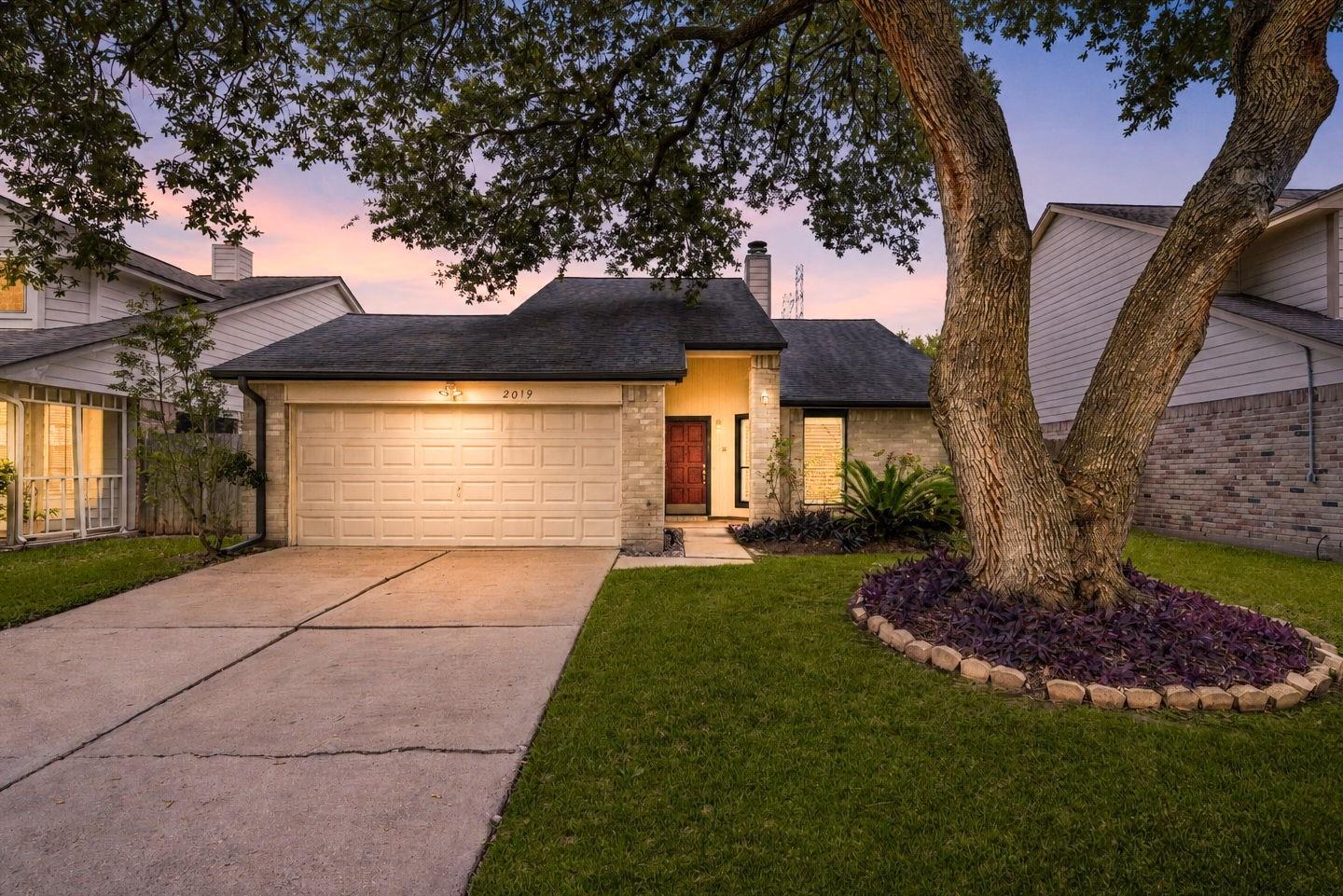 2019 Creek Valley Lane