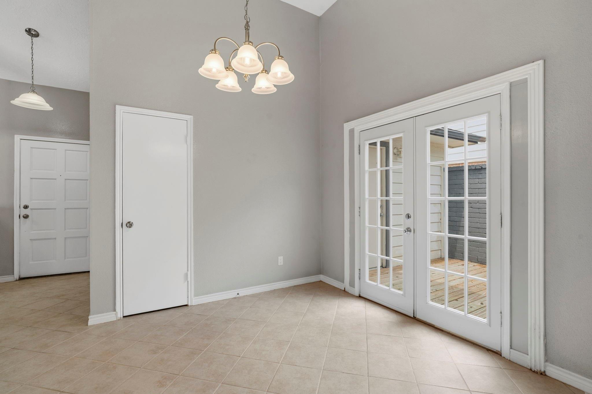 2019 Creek Valley Lane