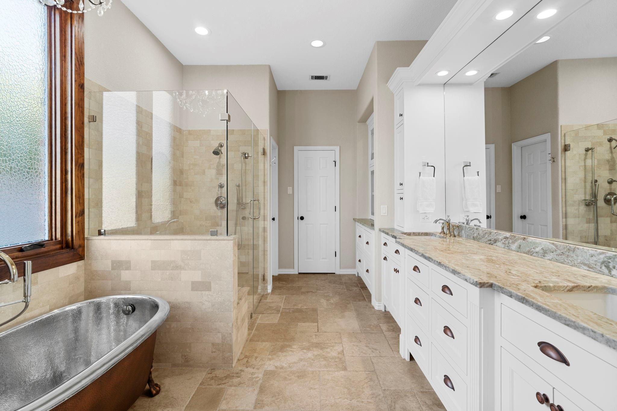 8406 French Quarter Lane