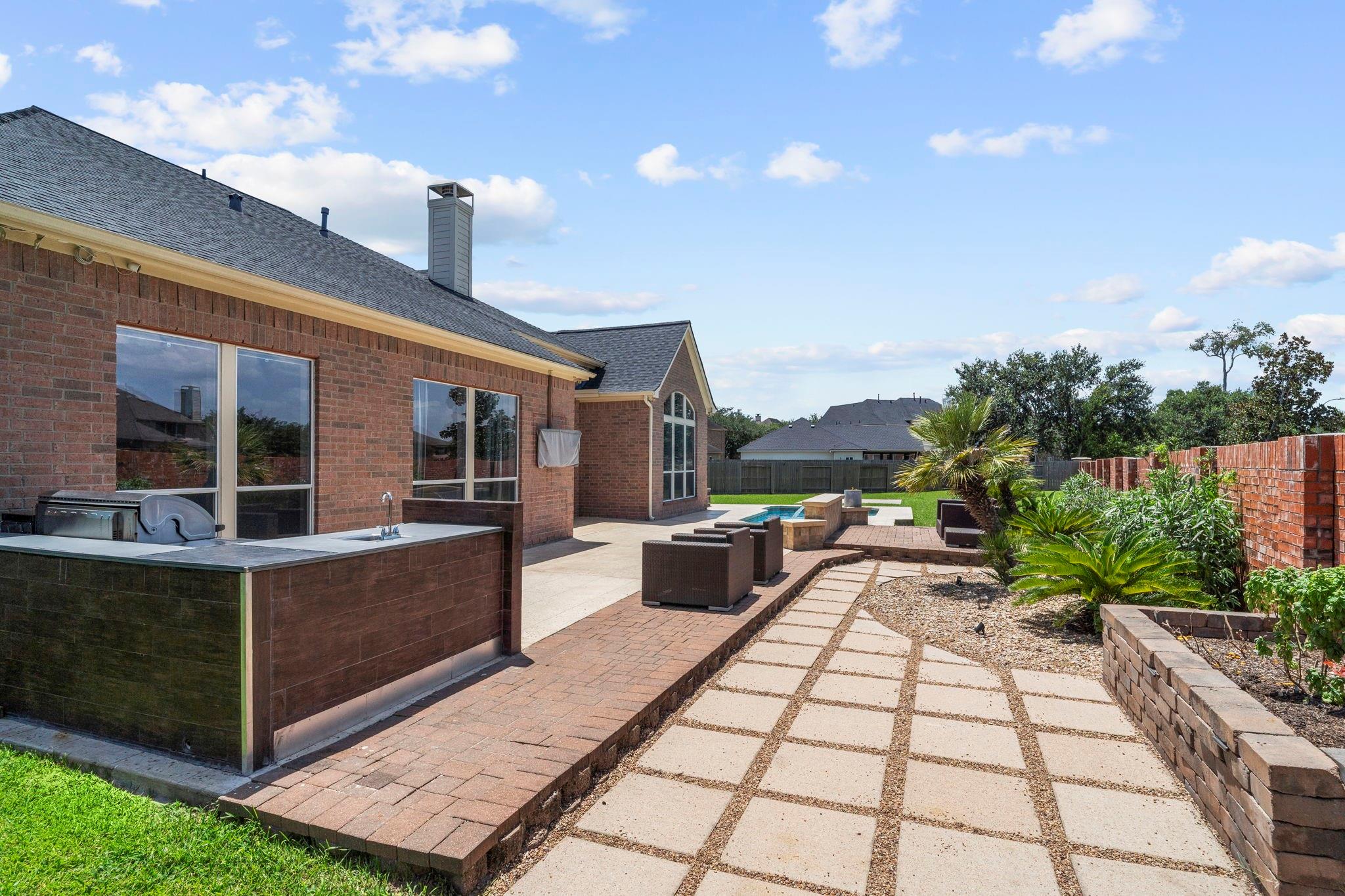 8403 Cape Henry