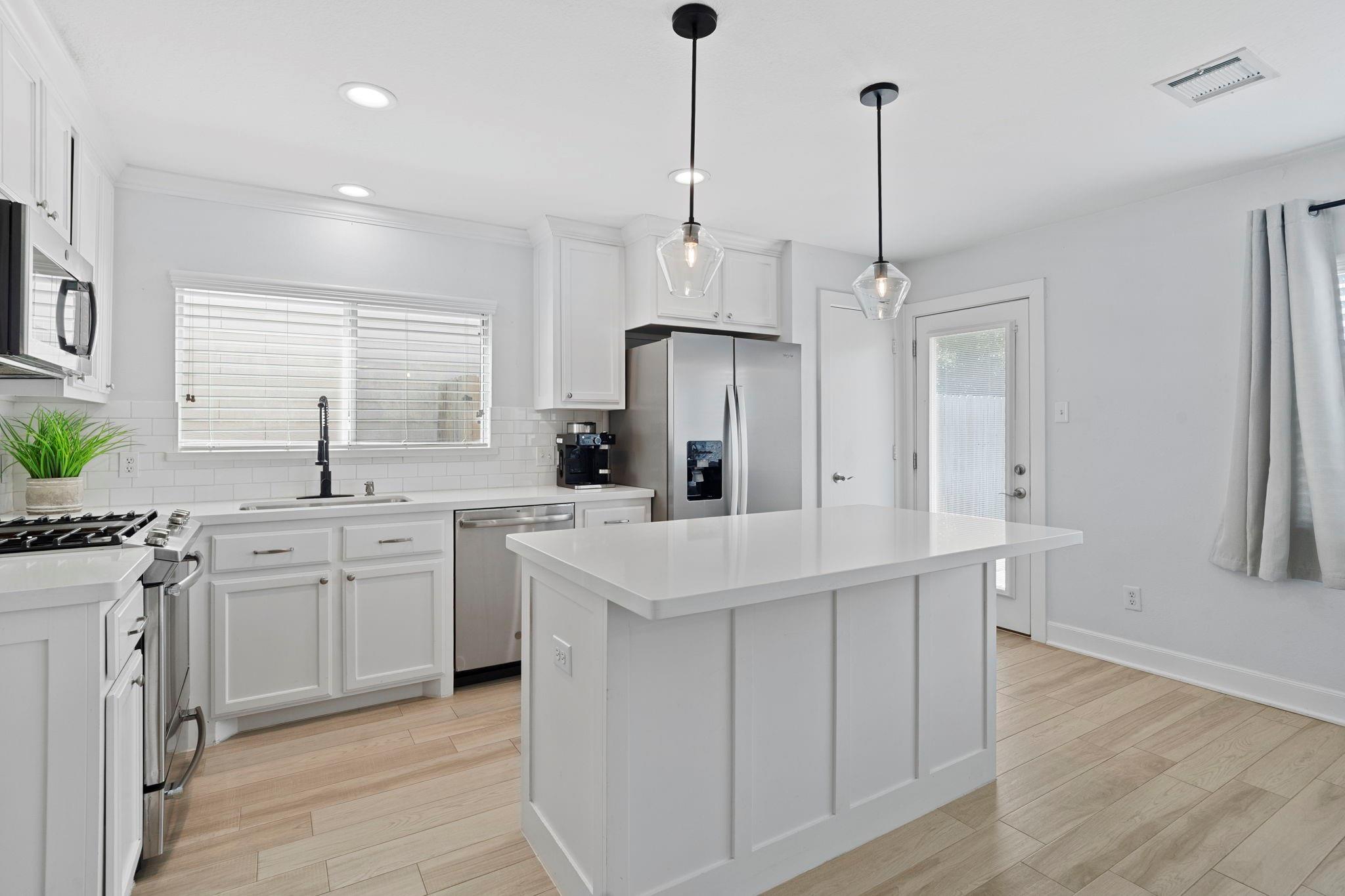5831 Silver Oak