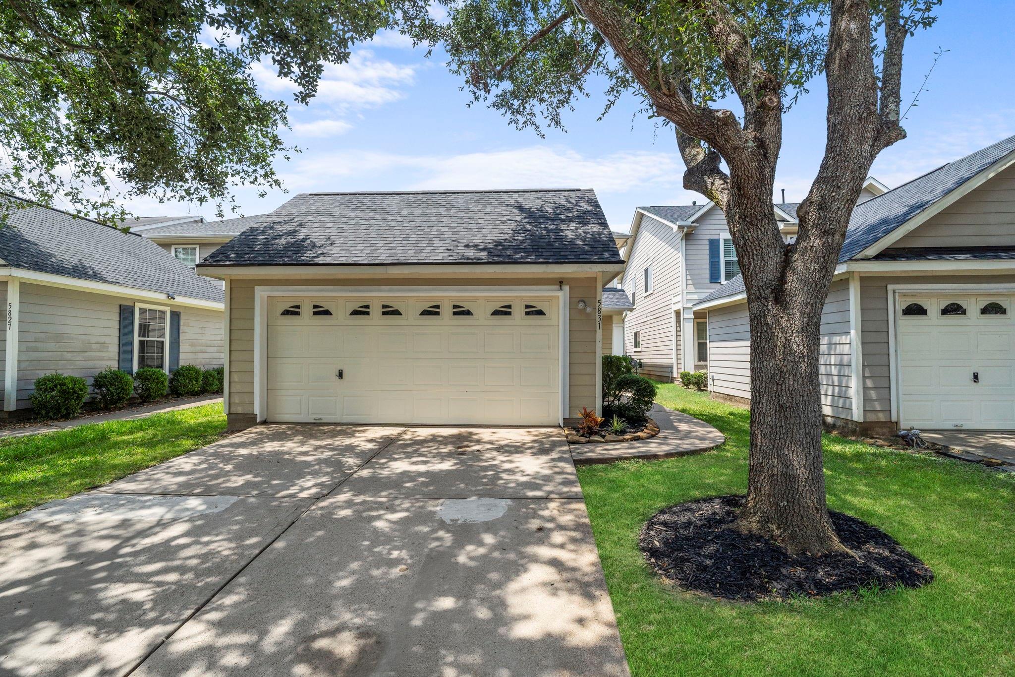 5831 Silver Oak