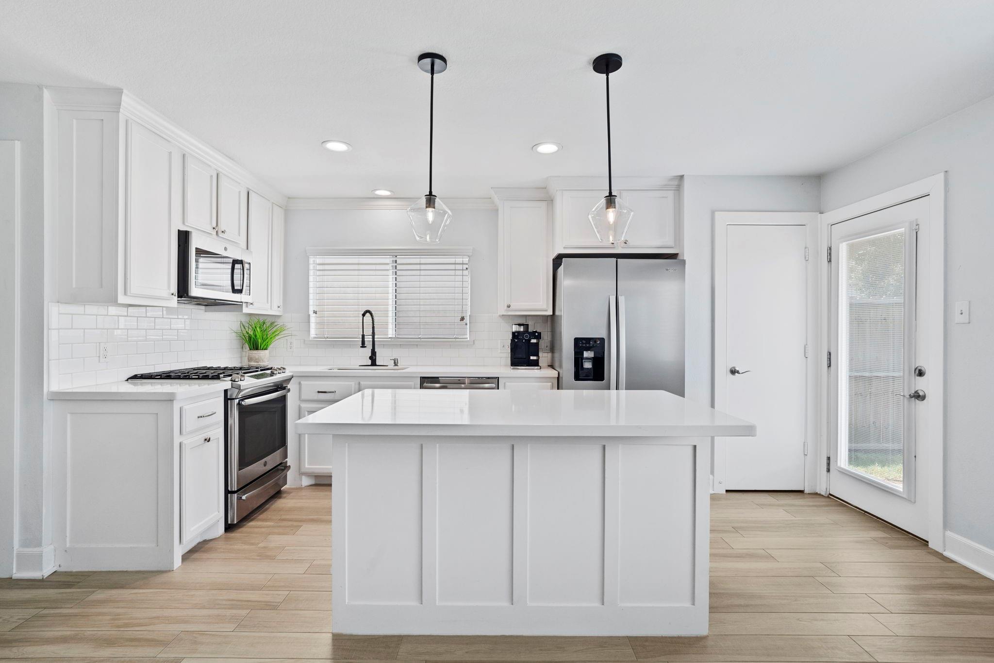 5831 Silver Oak
