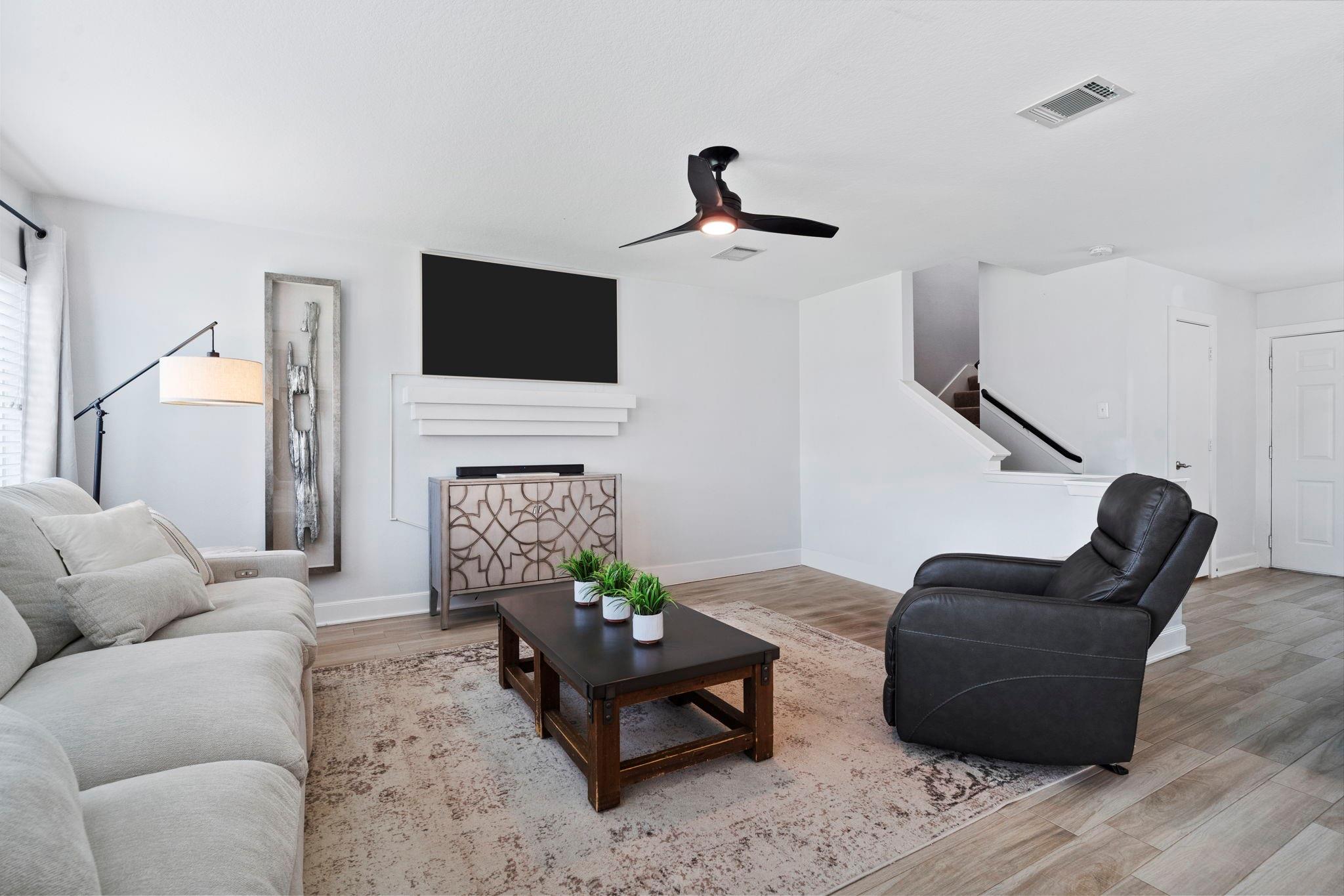 5831 Silver Oak