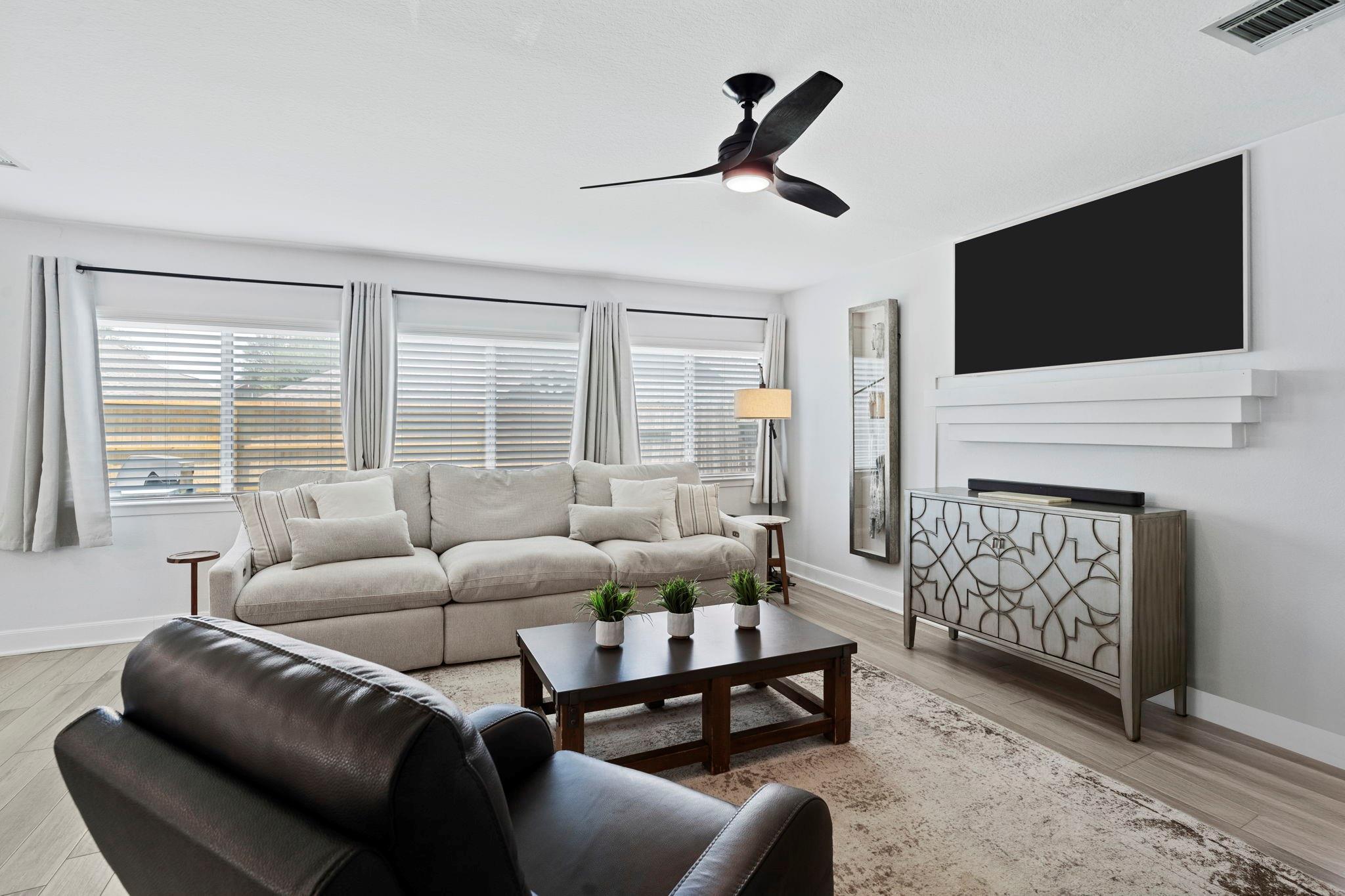 5831 Silver Oak