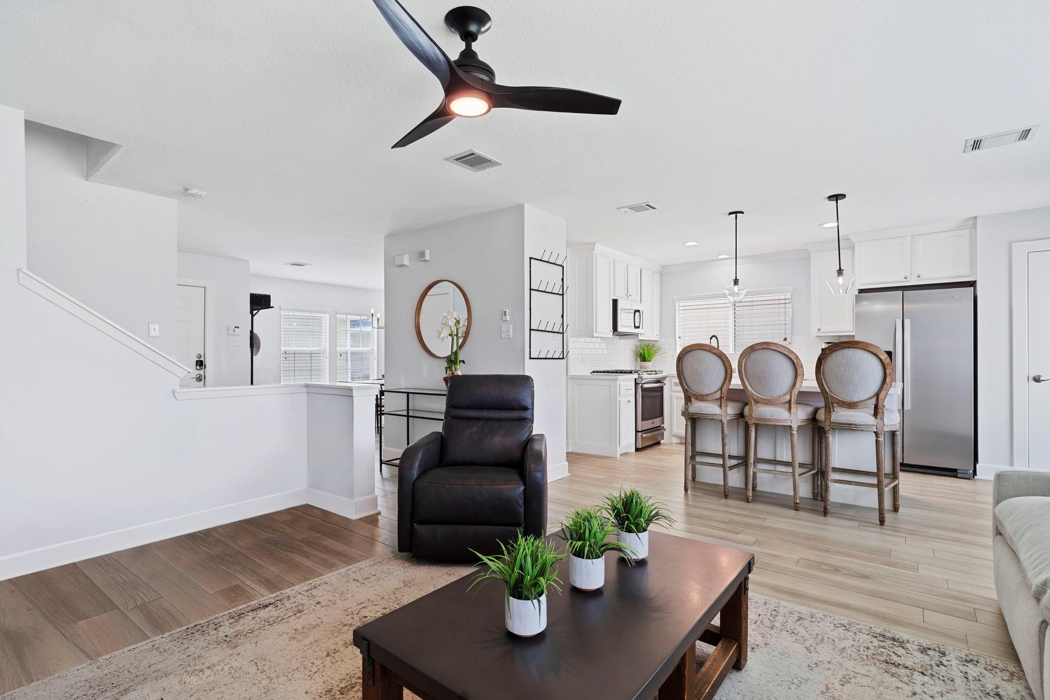 5831 Silver Oak