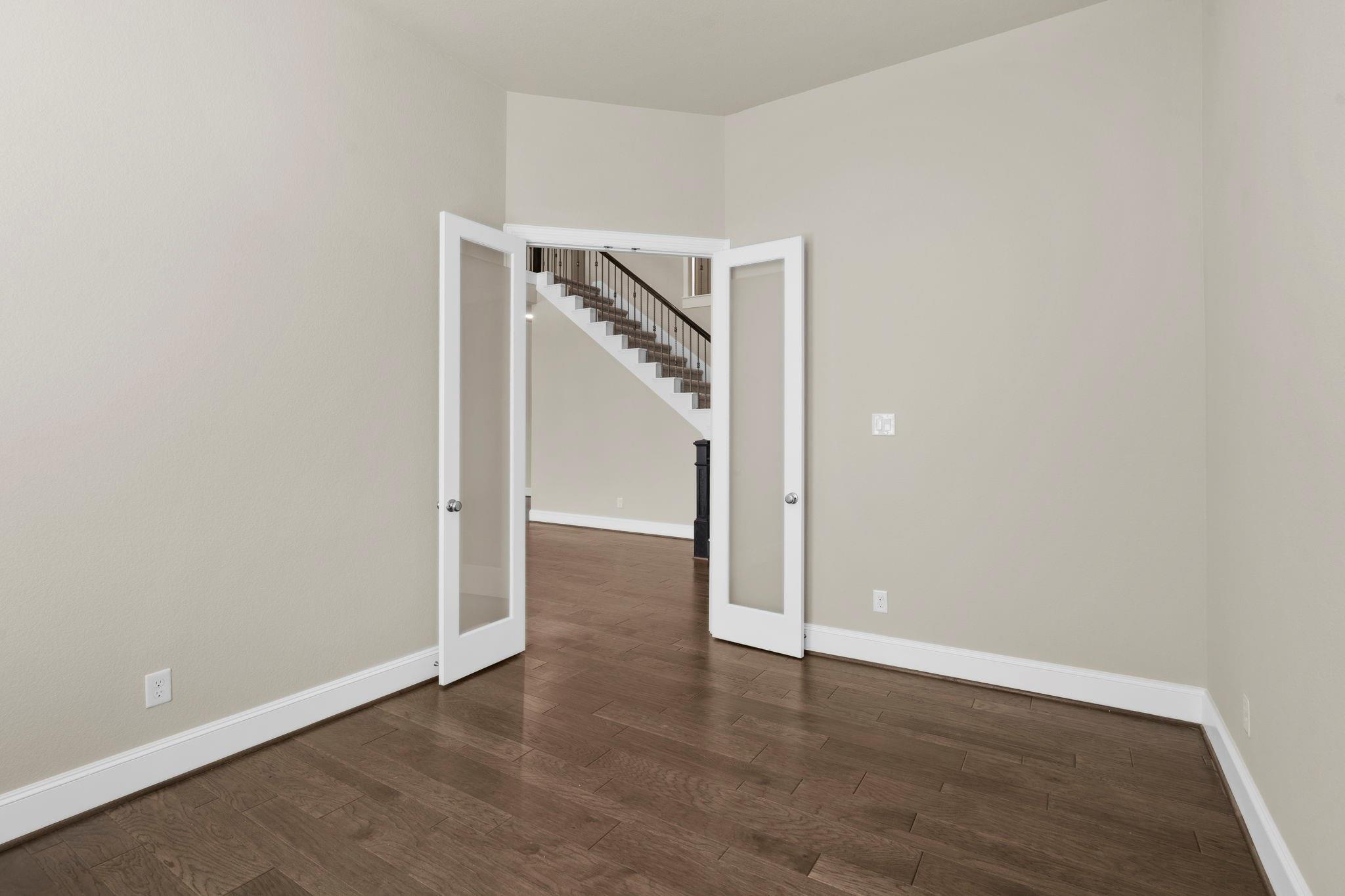 9410 Mount Logan