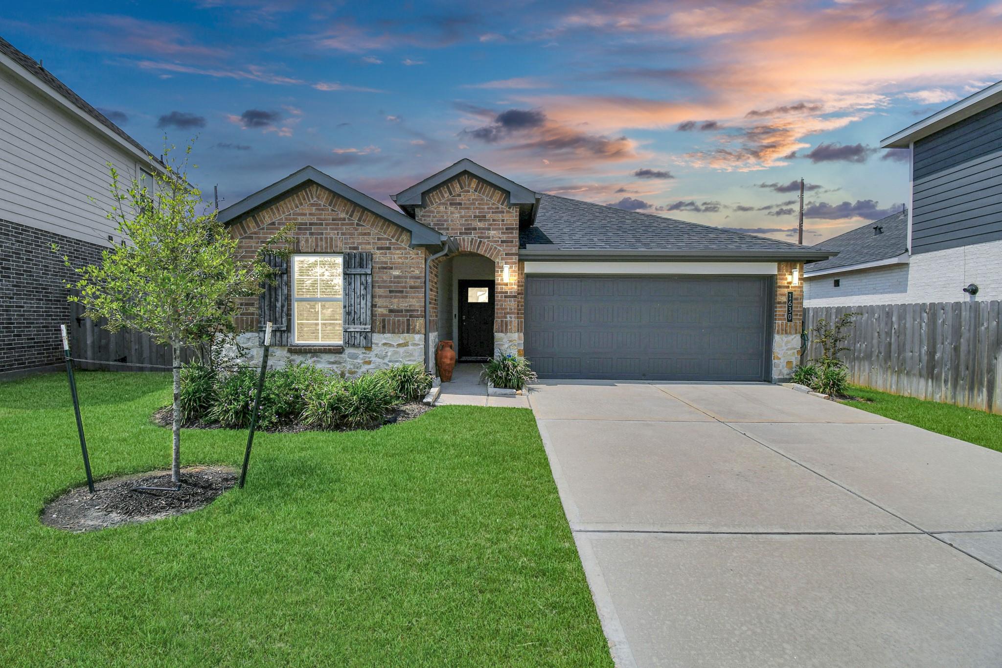 1630 Cedar Pointe Court