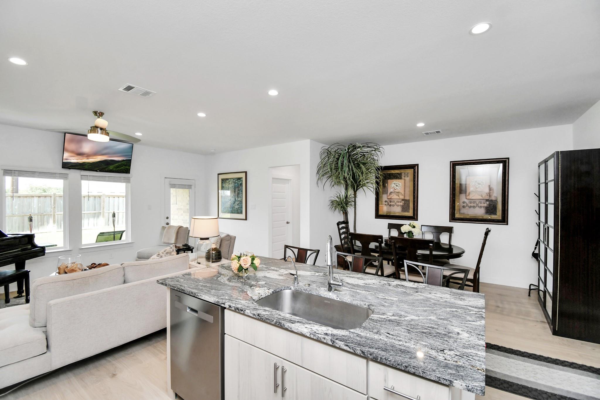 1630 Cedar Pointe Court