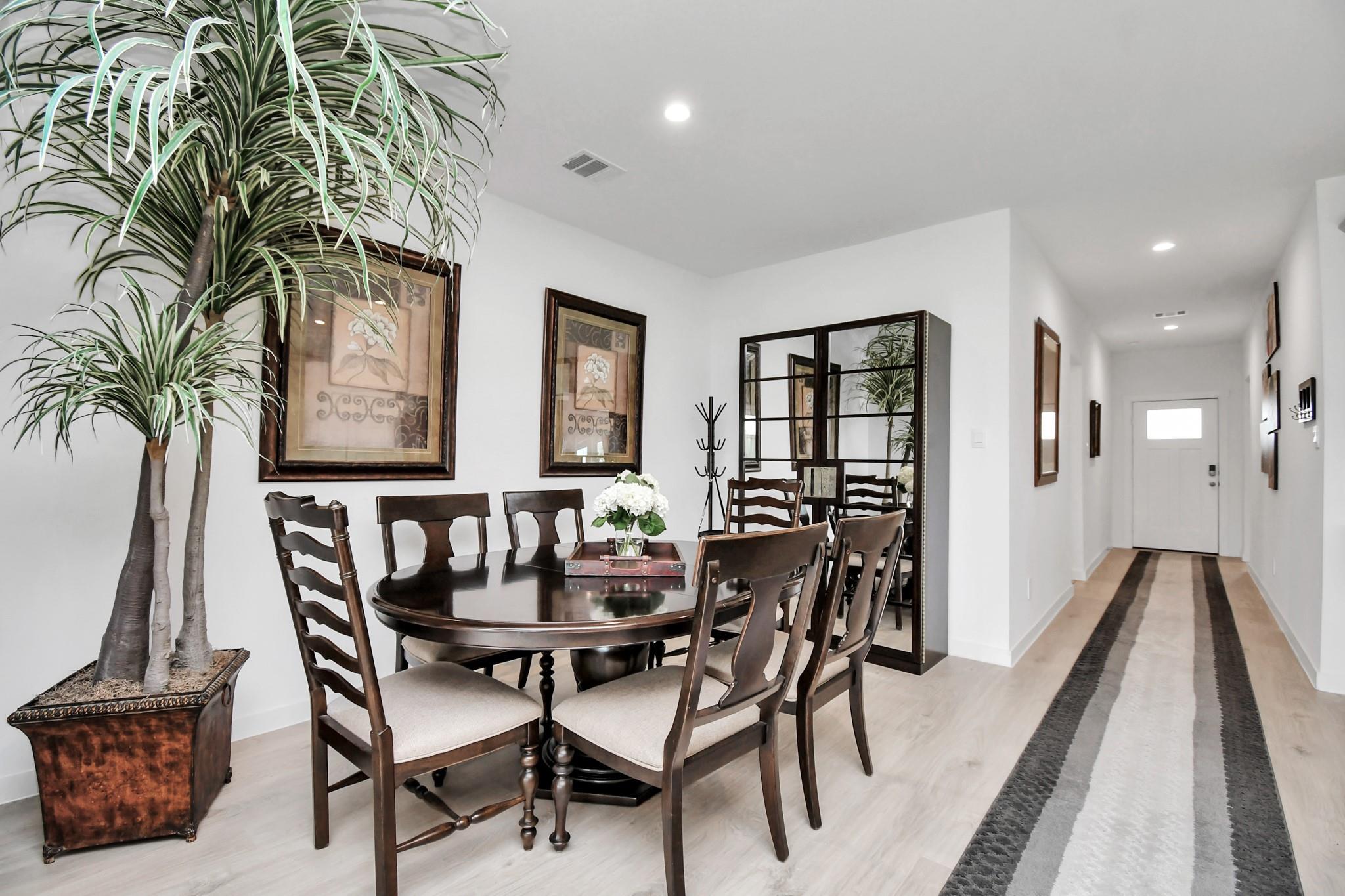 1630 Cedar Pointe Court