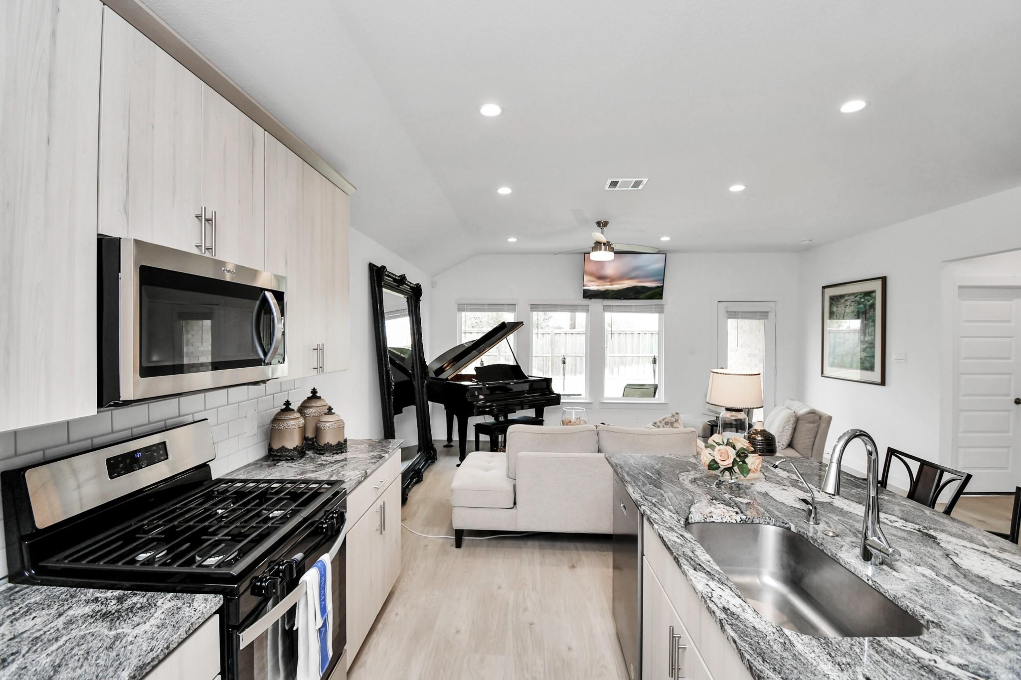 1630 Cedar Pointe Court