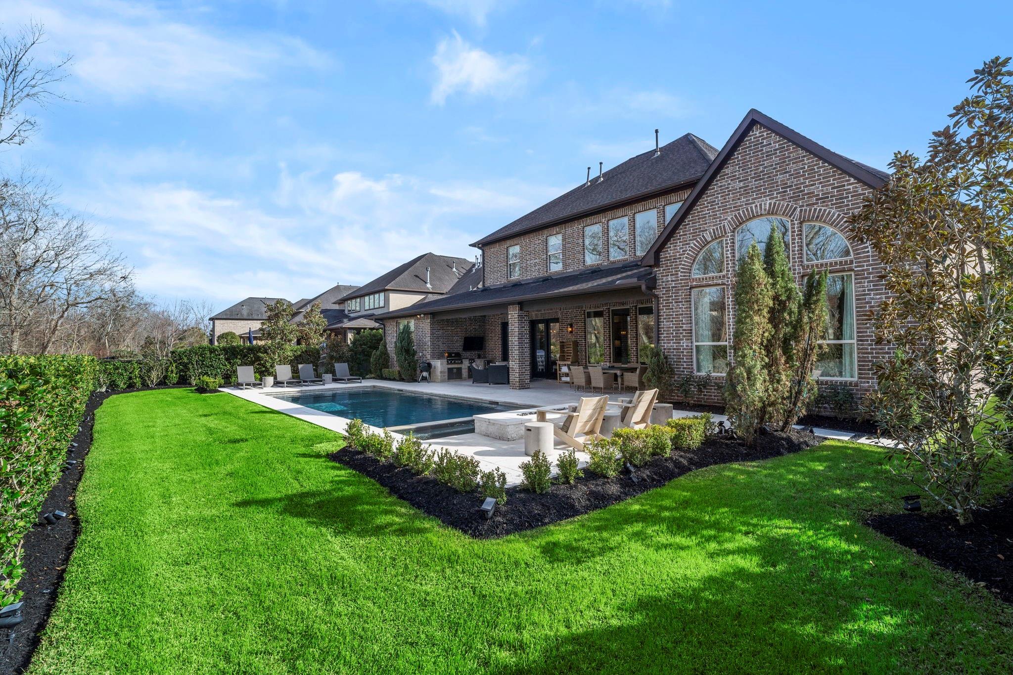 9503 Plaza Point Drive