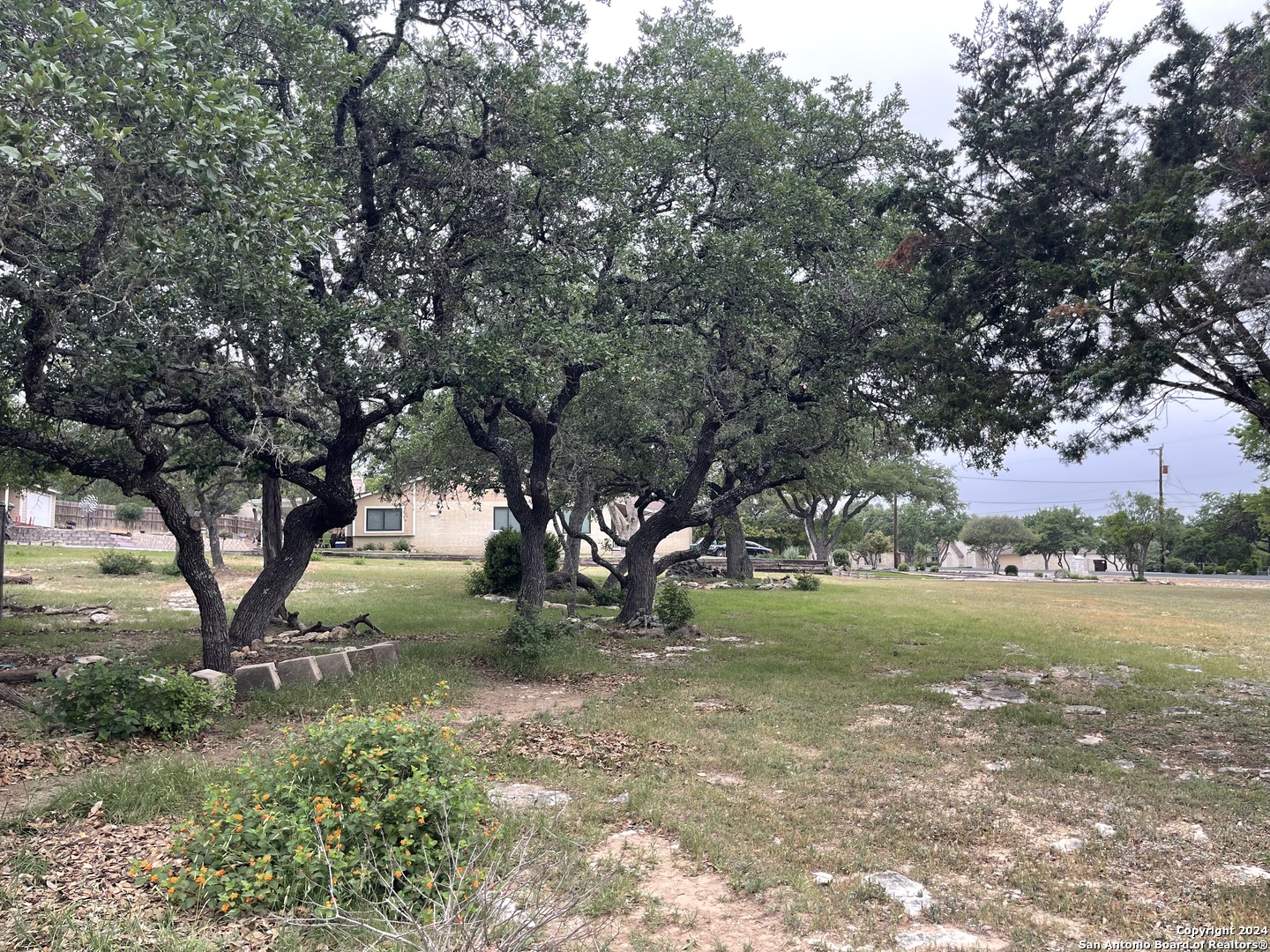 25909 APACHE CREEK