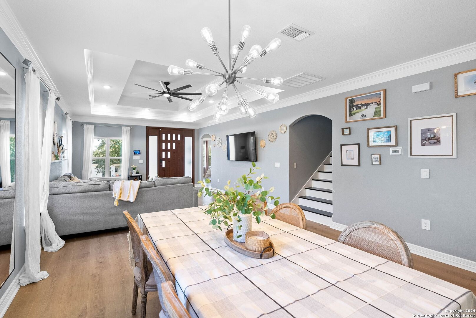 1392 Hillcrest Forest