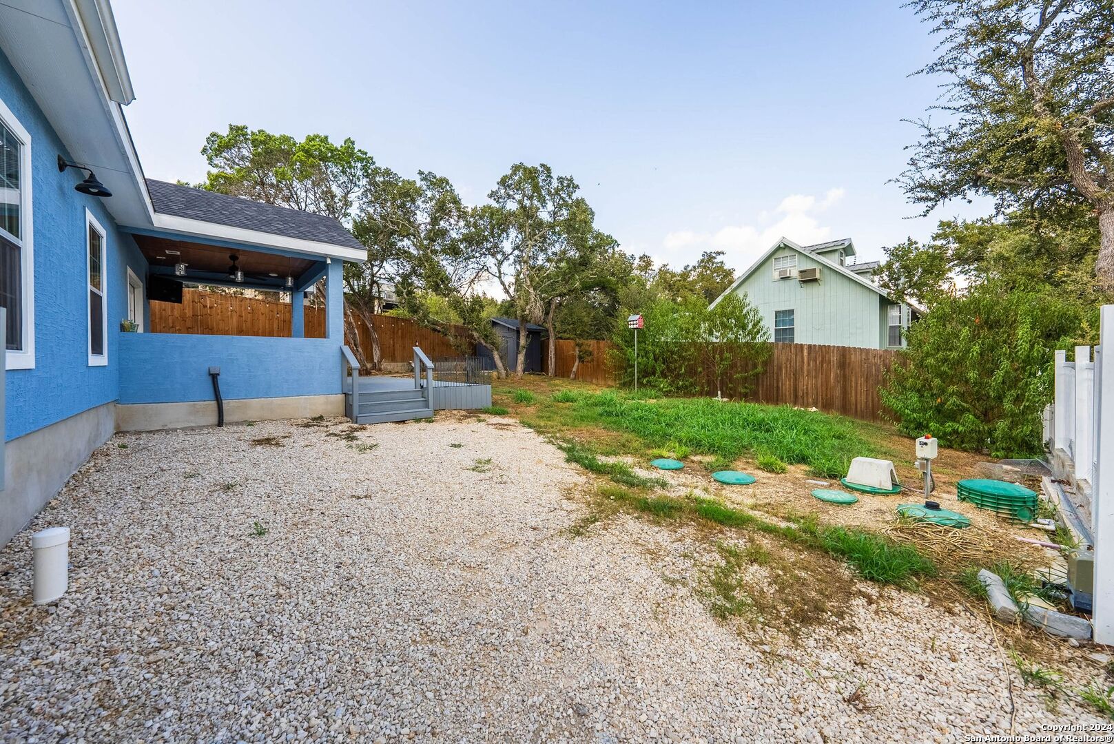 1392 Hillcrest Forest