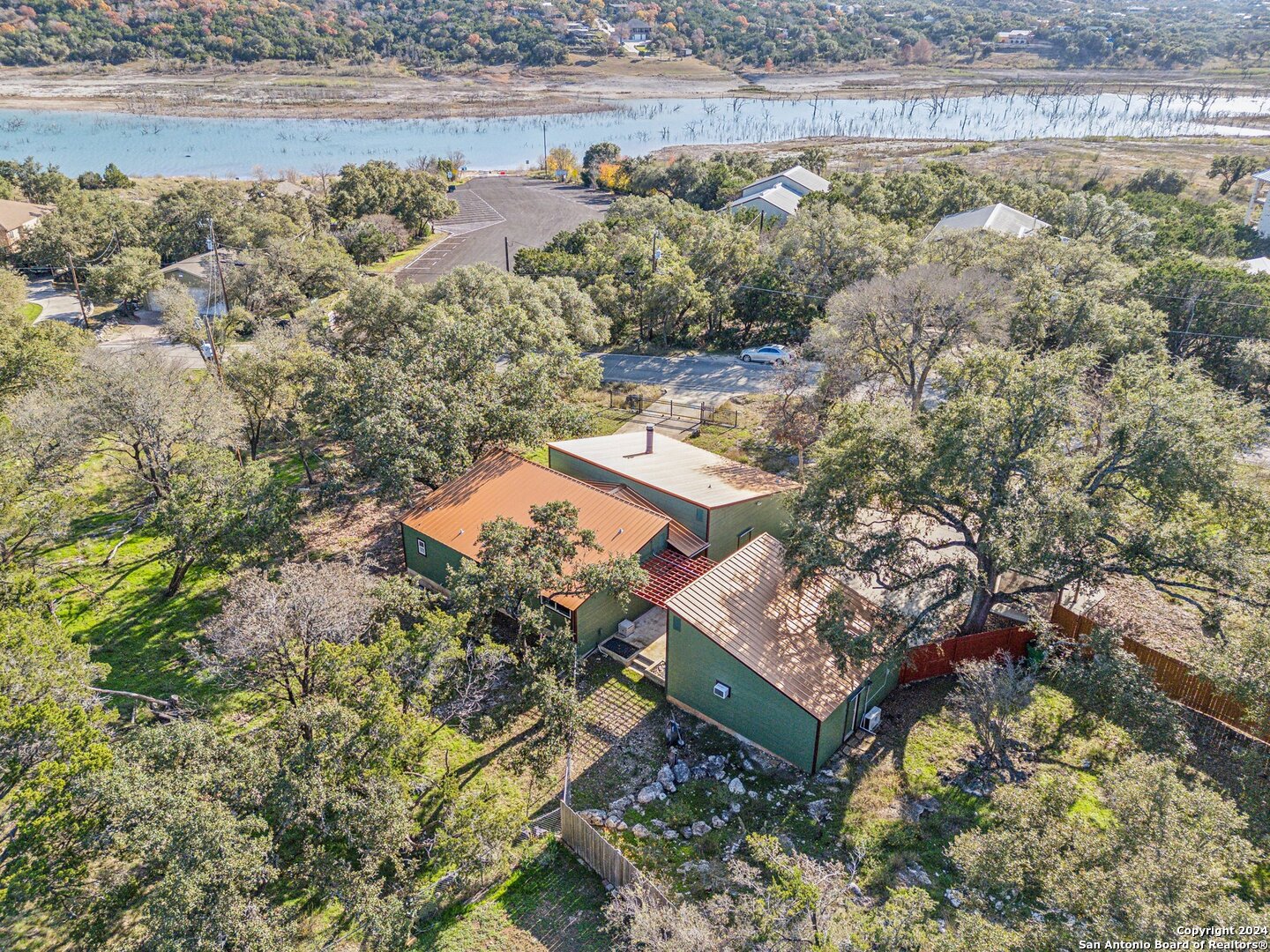 2035 Canyon Lake Dr