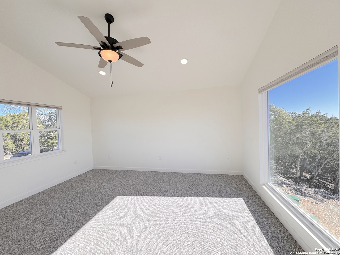 606 STENEN DR