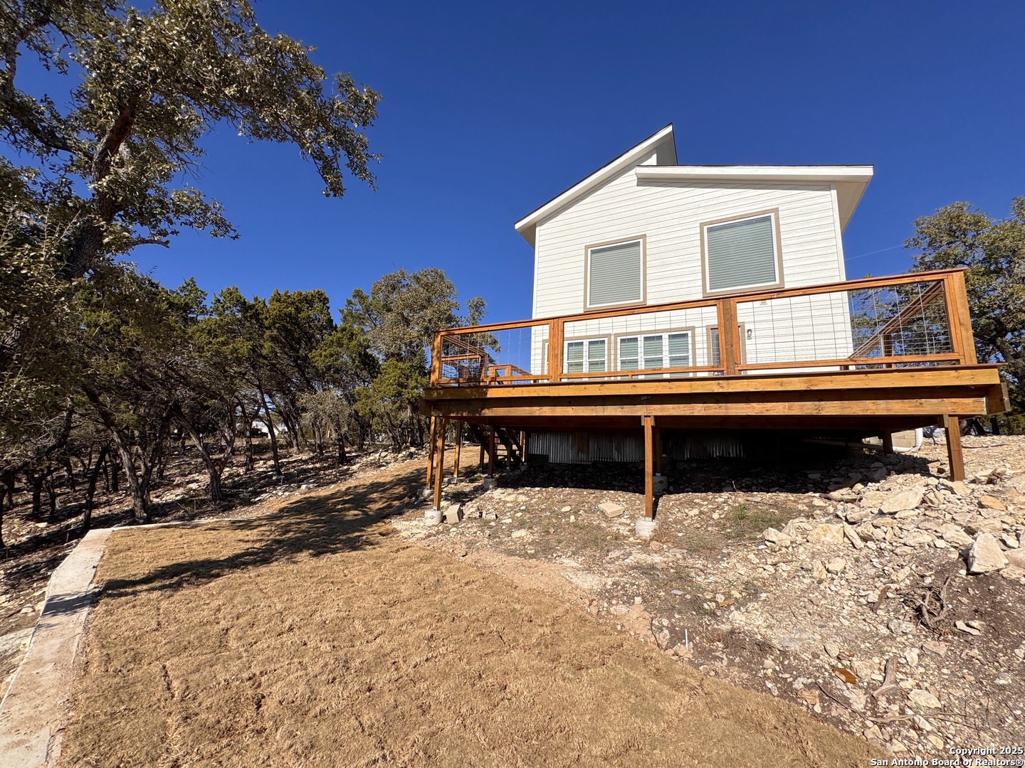 606 STENEN DR