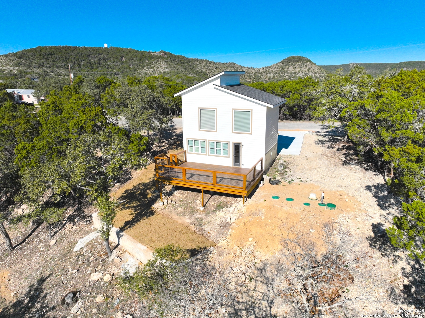 606 STENEN DR