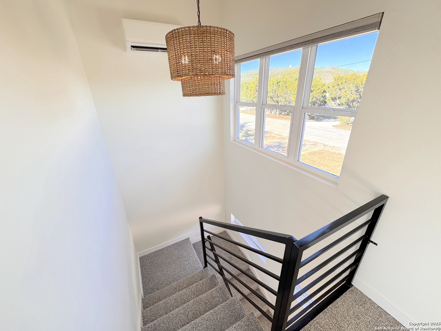 606 STENEN DR