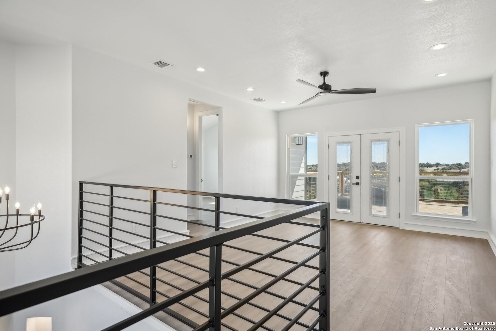 1318 Mountain Top