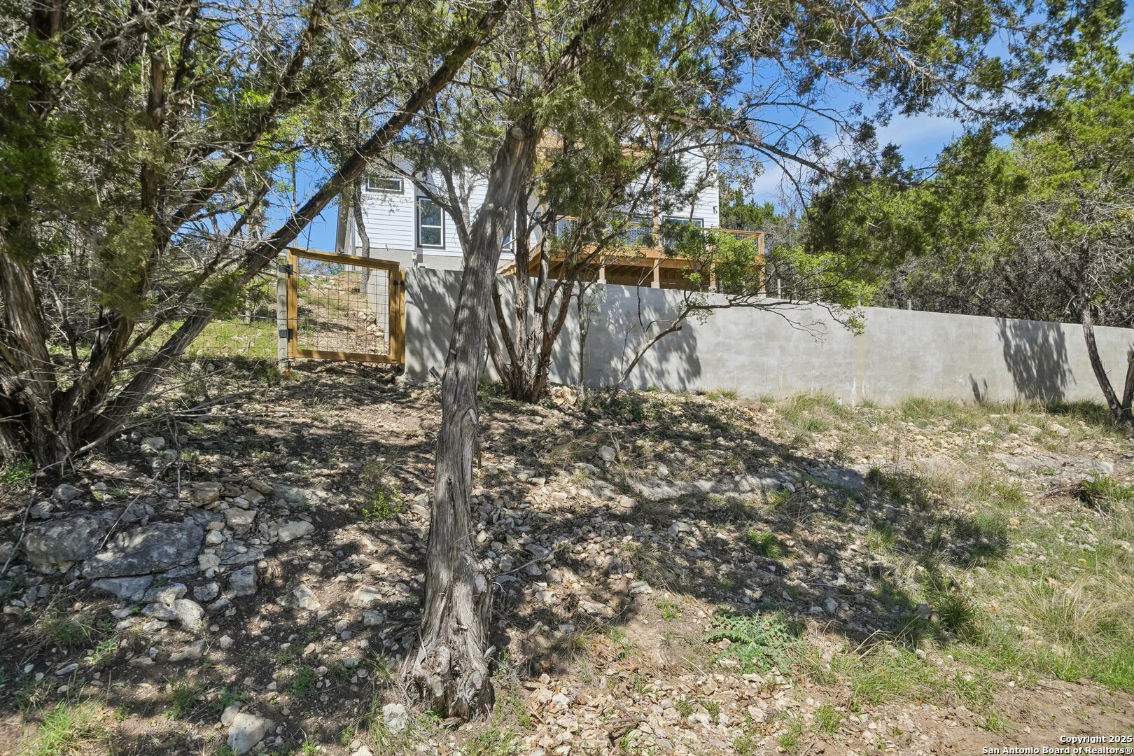 1318 Mountain Top