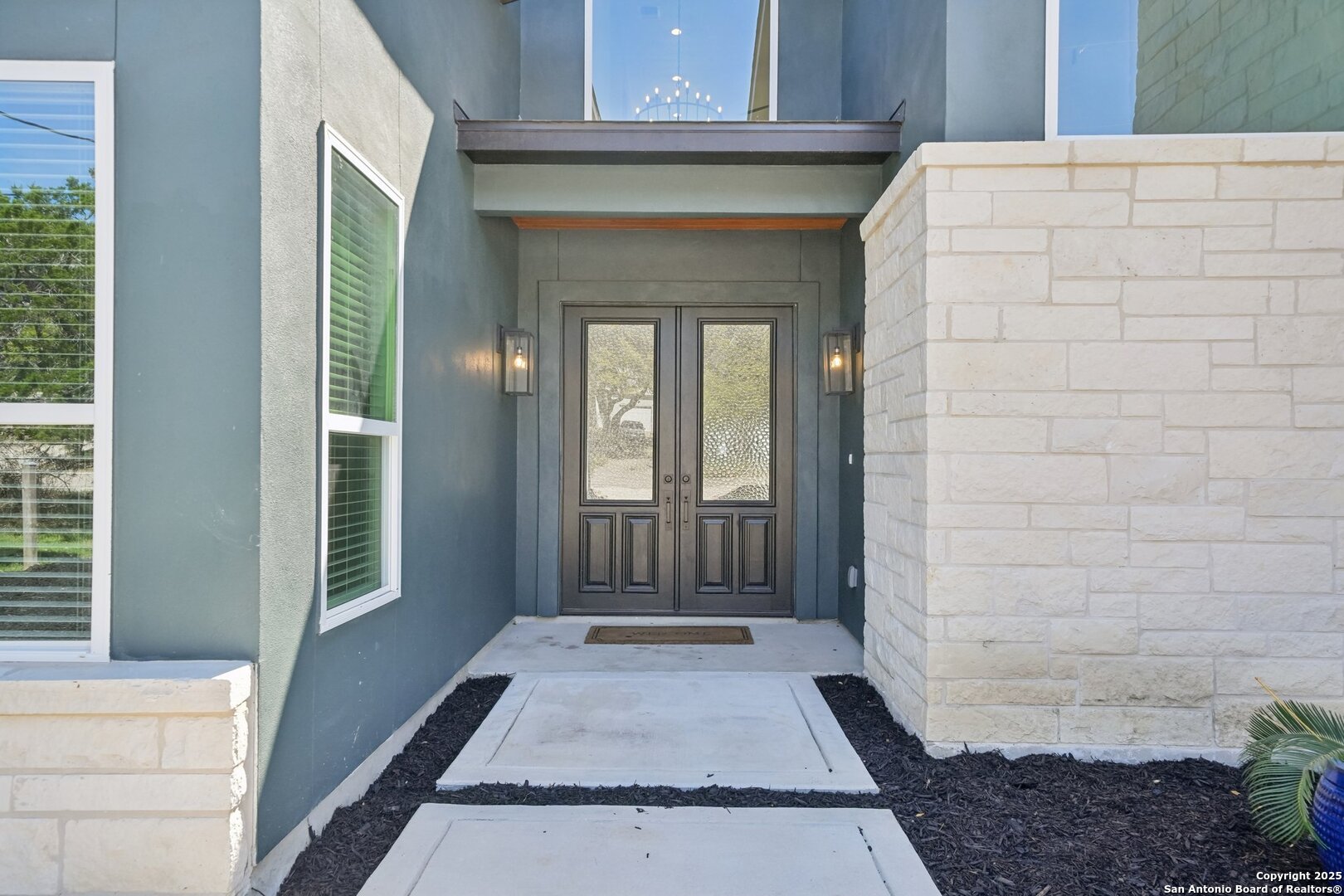 1318 Mountain Top