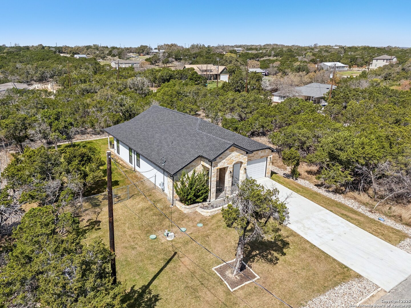 394 Cliffview