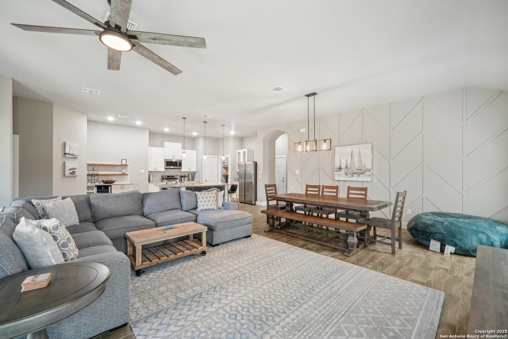 394 Cliffview