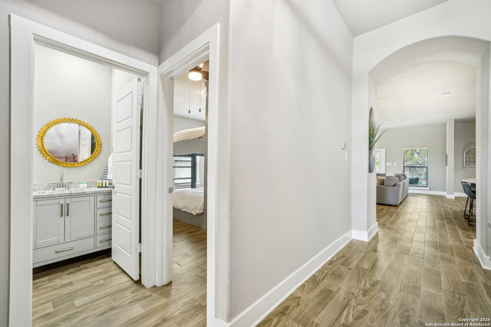 394 Cliffview